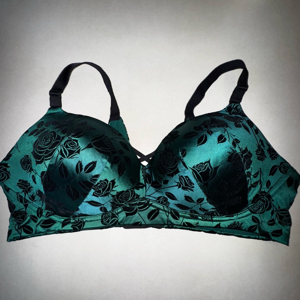 Torrid Bra 42C Green Roses